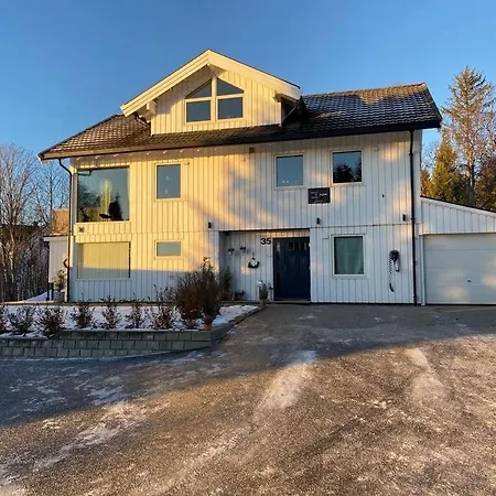 빌라 Hus Med Hoy Standard, Sauna! 트롬쇠