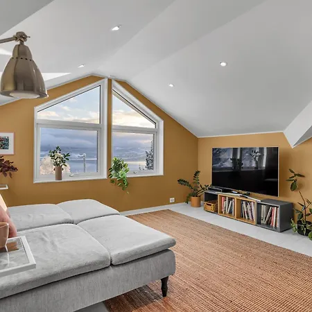 Hus Med Hoy Standard, Sauna! 4* Tromsø